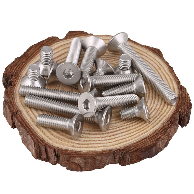 Vít đầu lục giác