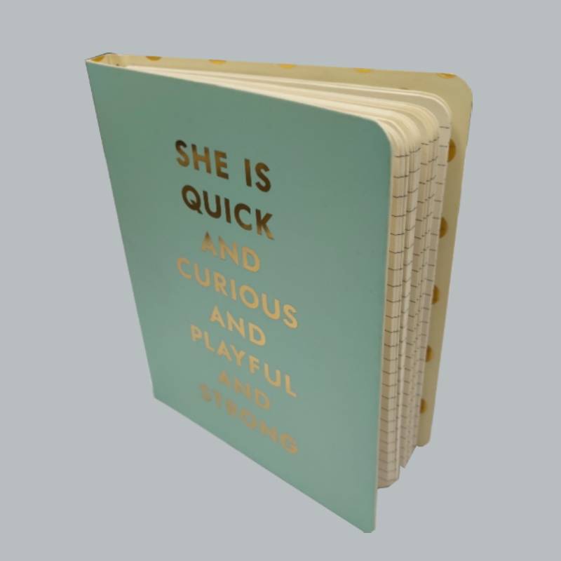 Giấy ghi sổ tay đóng đinh bằng vàng