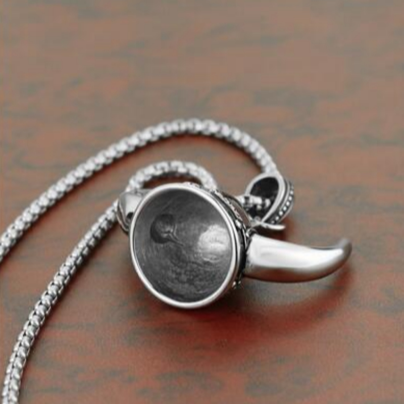 Trang s ức thương mại quốc tế Châu Âu và Mỹ Mỹ, nhân vật xuất sắc, mặt dây chuyền của mũ bảo hiểm động vật, mũ bảo hiểm kiểu Mỹ và Châu Âu.