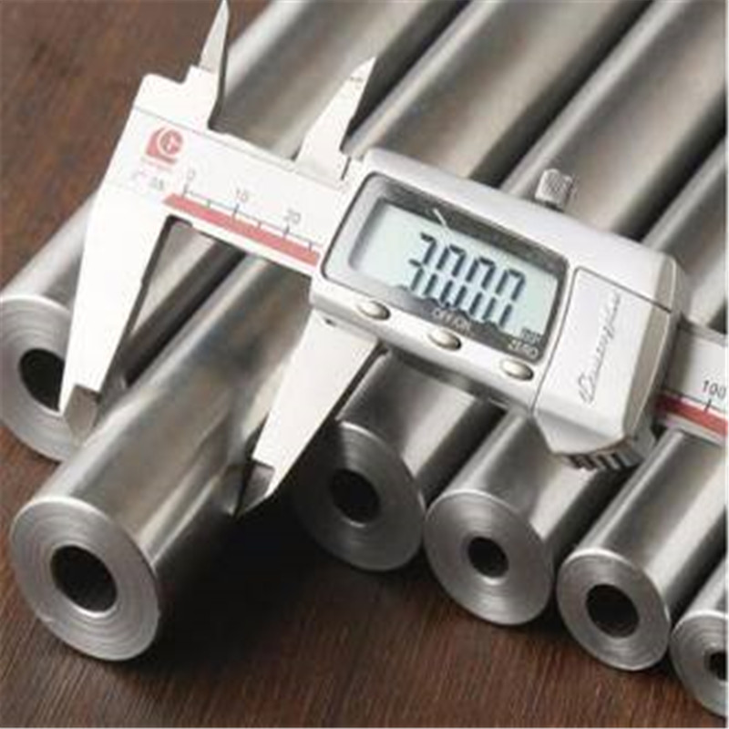 Ống thép hợp kim ASTM A335