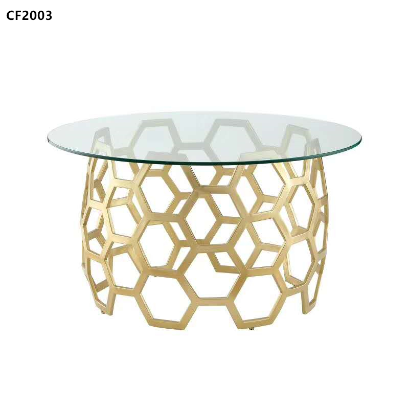 Bàn bên cạnh một vài