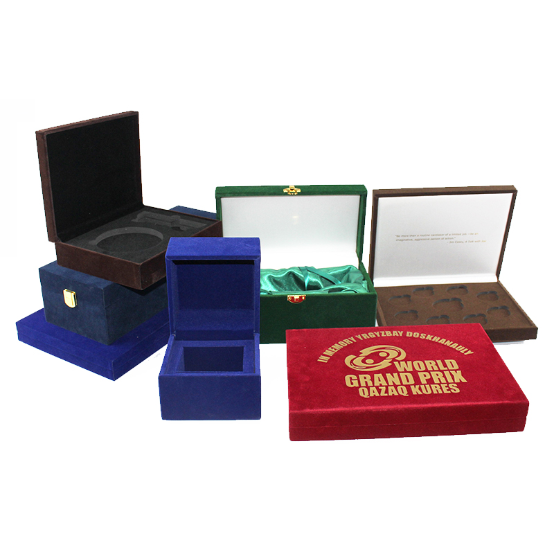 Hộp đồng hồ kim loại Hộp đồng hồ gỗ Quay tự động