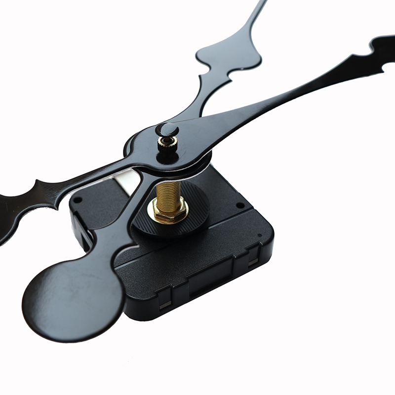 Bước súng lục khối I trục đồng hồ di chuyển và tay đồng hồ nhấc chân