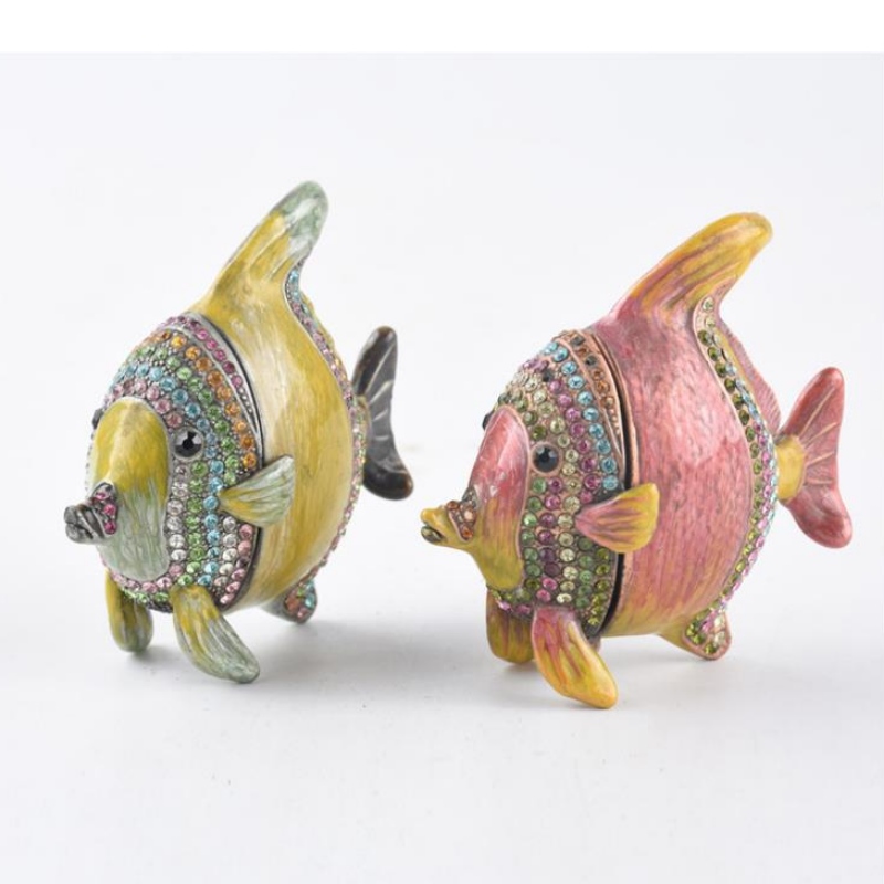 Nhà máy YuanyVân chuyên sản xuất ra Song Ngư, quà cưới, đồ nội thất và đồ thủ công