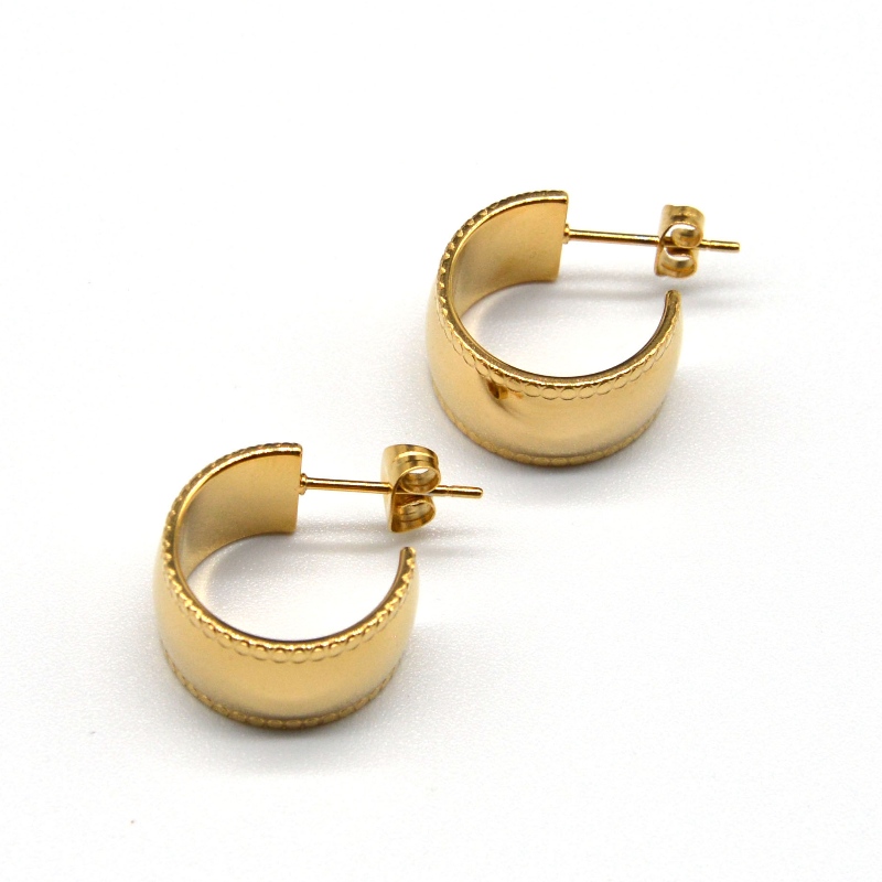 Thép tắm có nhẫn C