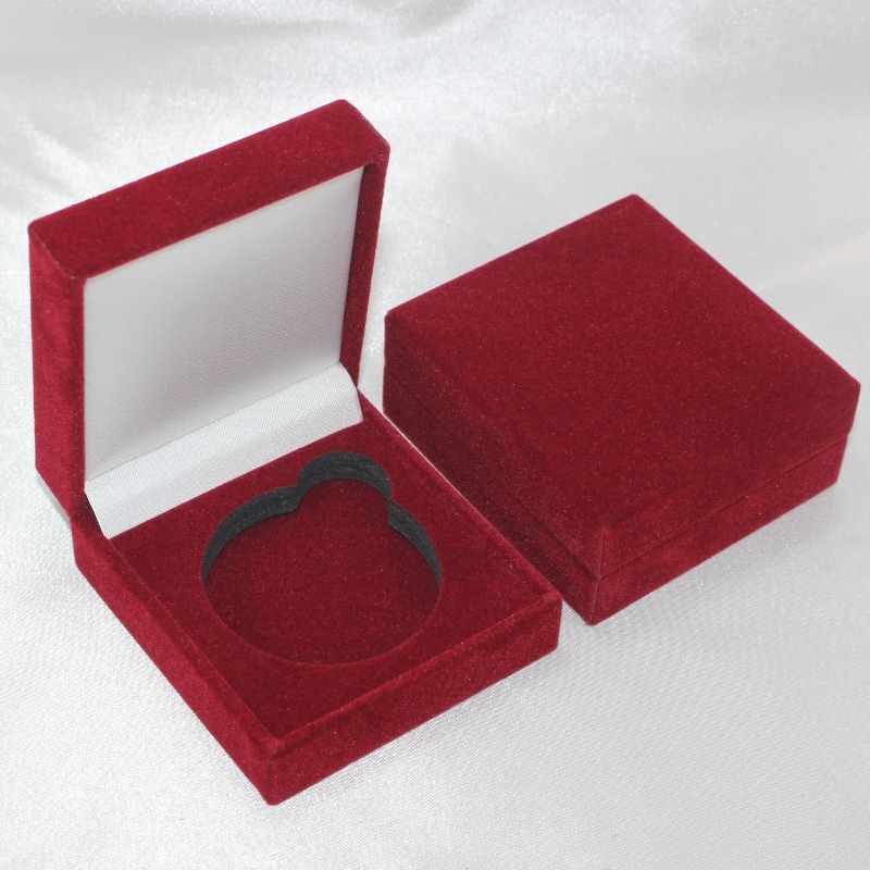 Đồ V-0h vuông LOL Lear box for coin, huy hiệu, cuxu, tie kẹp, v. mm.63*68*28, tạ tương ứng 50g