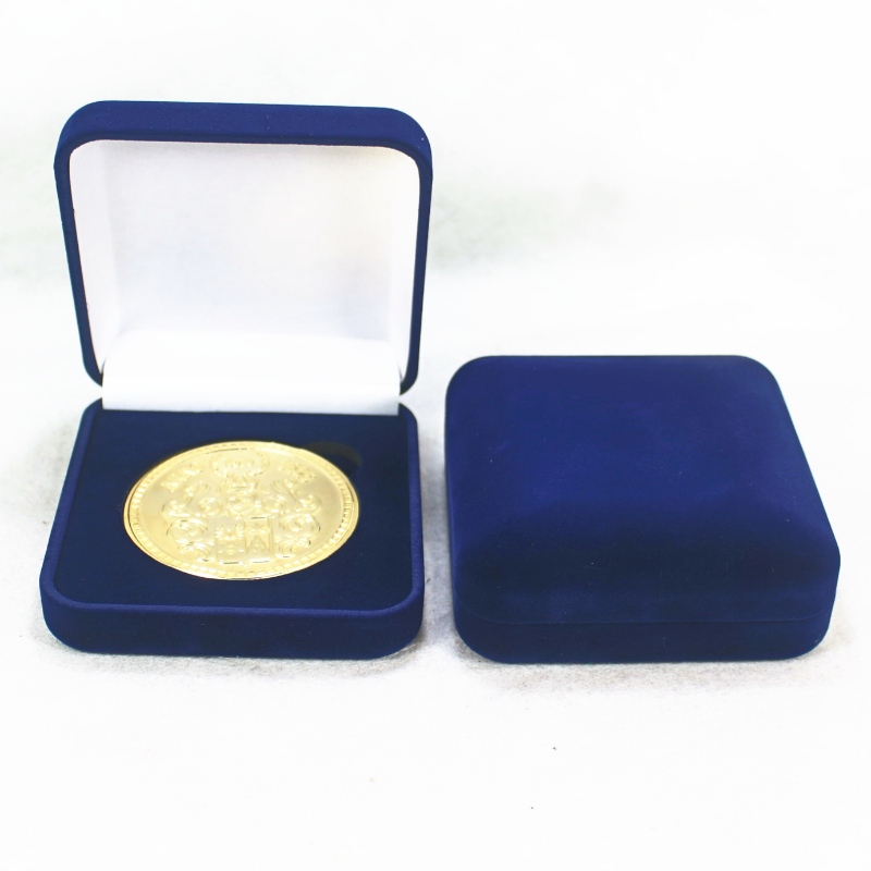 Vật phẩm Hộp nhung hình tròn F-80 cho đồng xu, huy hiệu & vòng đeo tay, vv, mm. 90 * 95 * 38, trọng lượng khoảng 86g