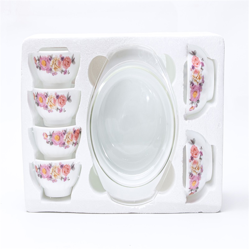 Giấy trắng, kính trắng, bếp... rượu nho...