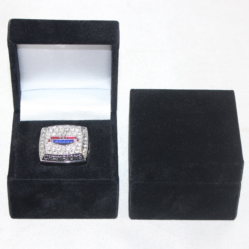 Mục hộp flannelette V-08 cho đường kính 25-38 mm đồng xu, huy hiệu, vòng lớn, vv mm. 60 * 60 * 48, trọng lượng khoảng 63g