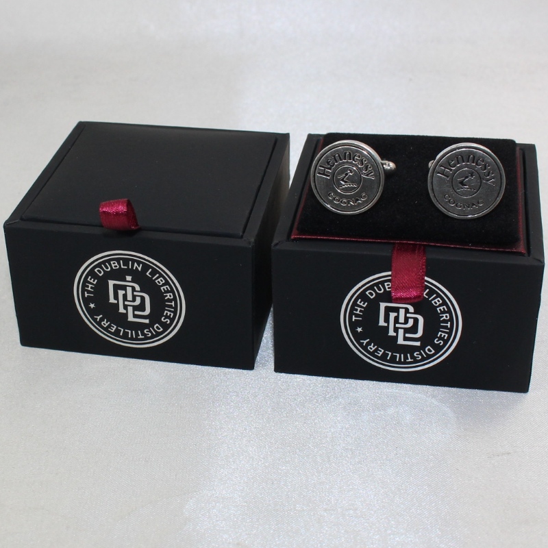 Mục V-20S hộp da PU vuông cho đôi khuy măng sét, vv mm. 65 * 65 * 38, trọng lượng khoảng 62g