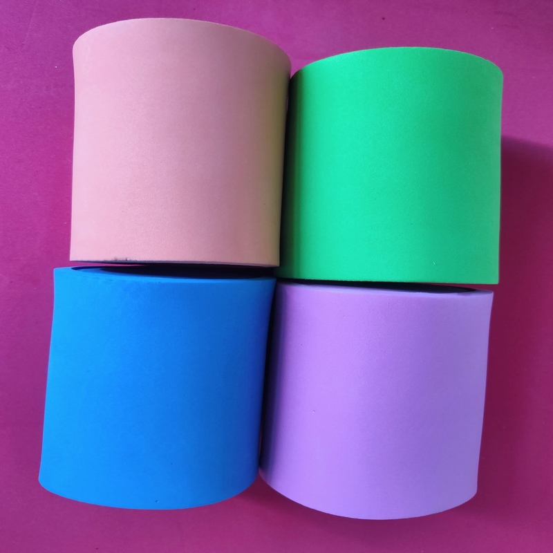 Hộp đựng bút bọt