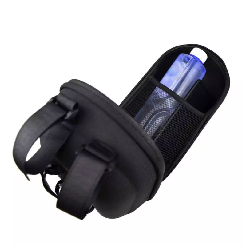 Eva Thủy thủ đoàn xe đỡ đầu bằng bao xe máy... treo túi thể thao bên ngoài... túi đạp vòng ngoài...