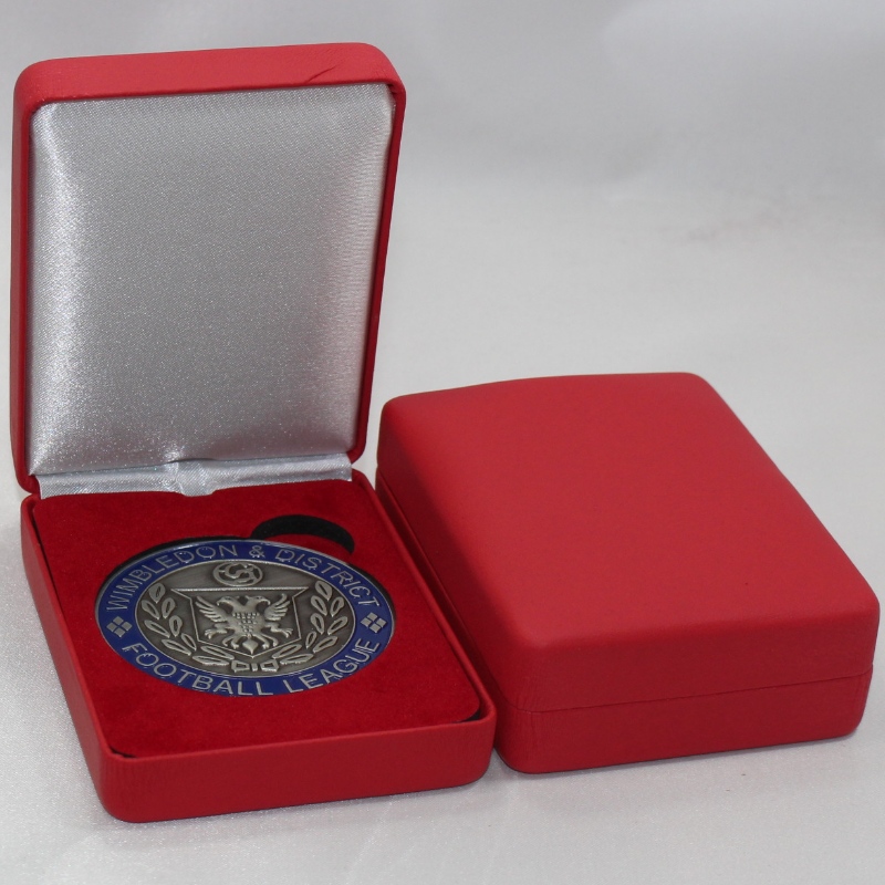 Vật phẩm hộp huy chương T-03 được bọc bởi flannelette hoặc PU Leather cho đồng xu 35-50mm, huy hiệu med huy chương nhỏ, v.v. mm, 70 * 91 * 35mm, trọng lượng khoảng 92g