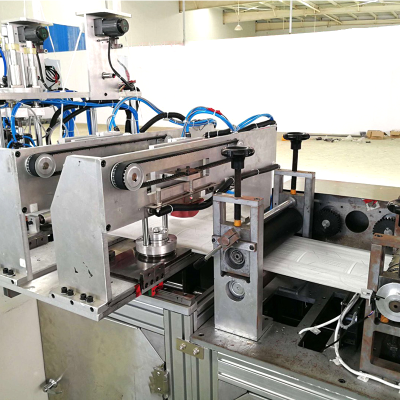 Máy tạo mặt nạ N95