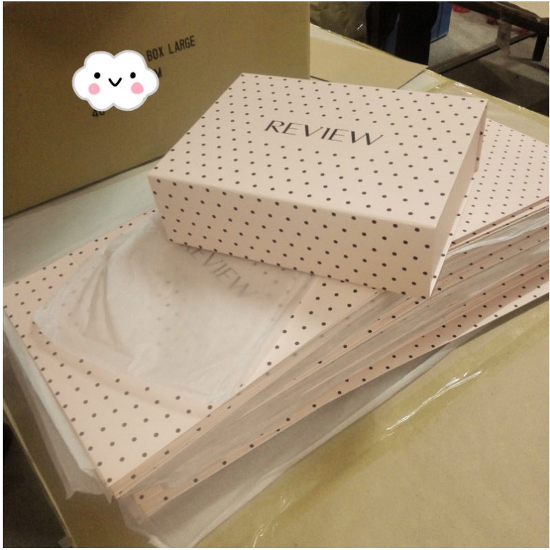 Hộp bảo vệ màu hồng với hộp đựng kho bền thép