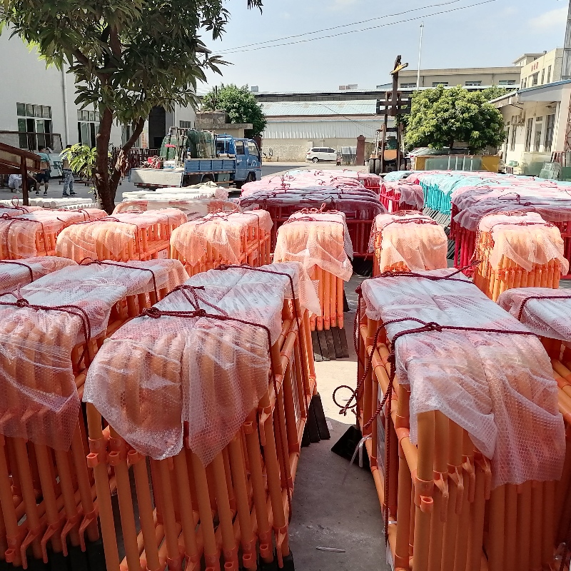 Rào cản dành cho người đi bộ cho các buổi hòa nhạc, sự kiện thể thao và diễu hành Hàng rào nhựa PVC bãi đậu xe Rào cản đường xe