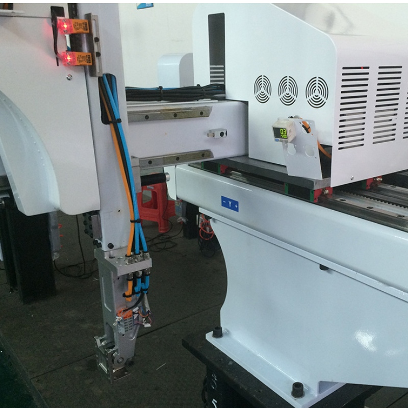 Máy điều khiển CNC/ tiêm tự động máy điều hòa AC/ba trục phục vụ điều khiển