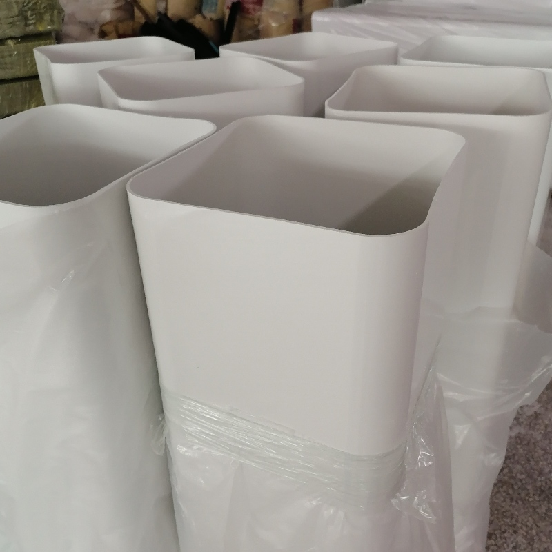 Ống vuông PVC ống nhựa vuông ống tùy chỉnh cho vỏ thiết bị gia dụng hình dạng trung bình nhỏ