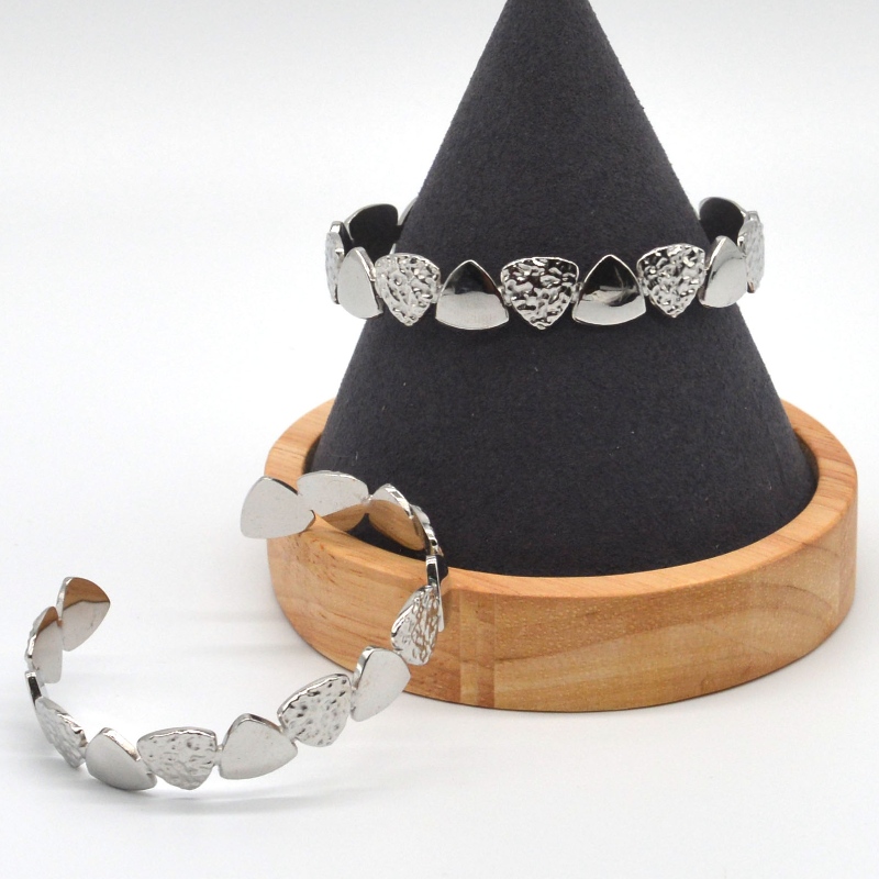 Brace Brace Brace Brace Brace Bracciaetto