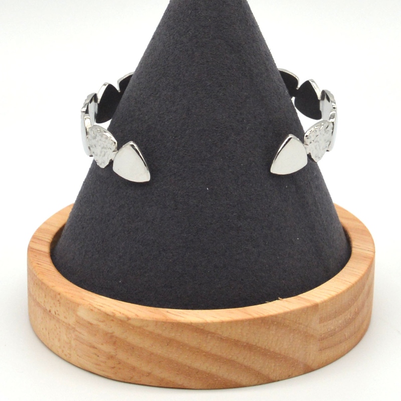 Brace Brace Brace Brace Brace Bracciaetto