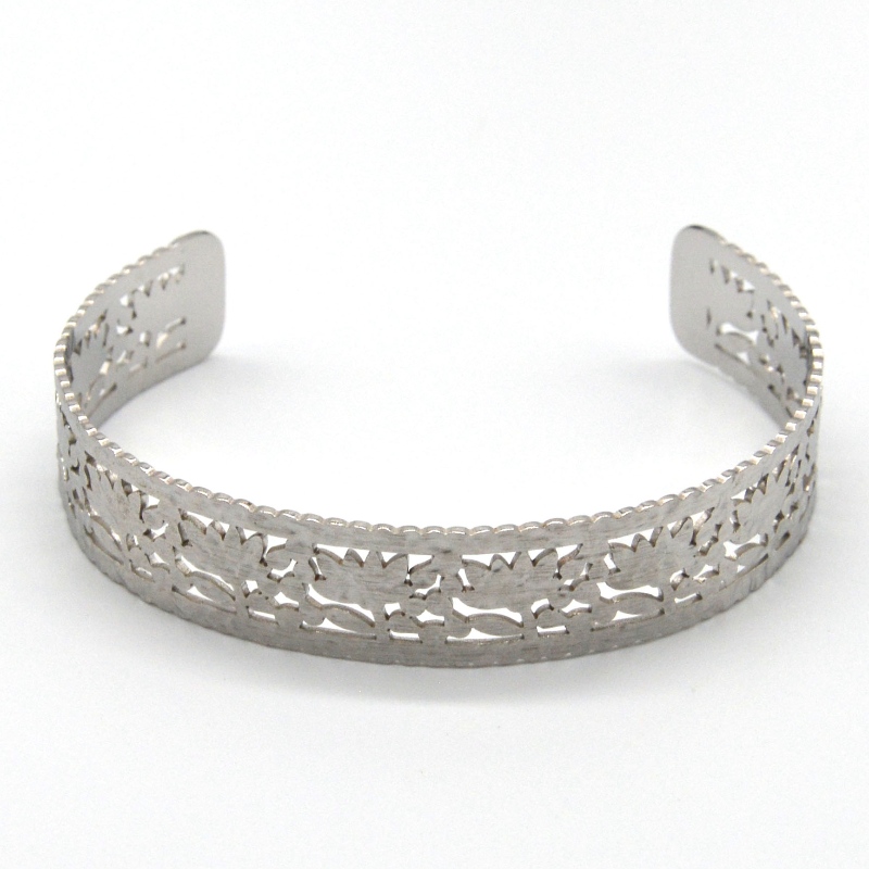 Brace Brace Brace Brace Brace Bracciaetto