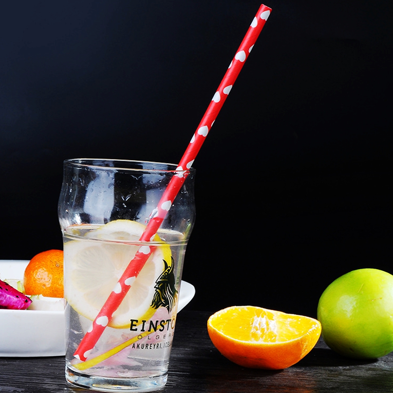 Ống hút giấy tình yêu