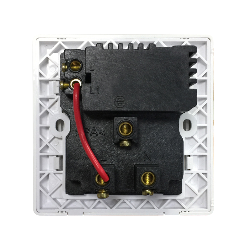 Ổ cắm TREO TƯỜNG USB501