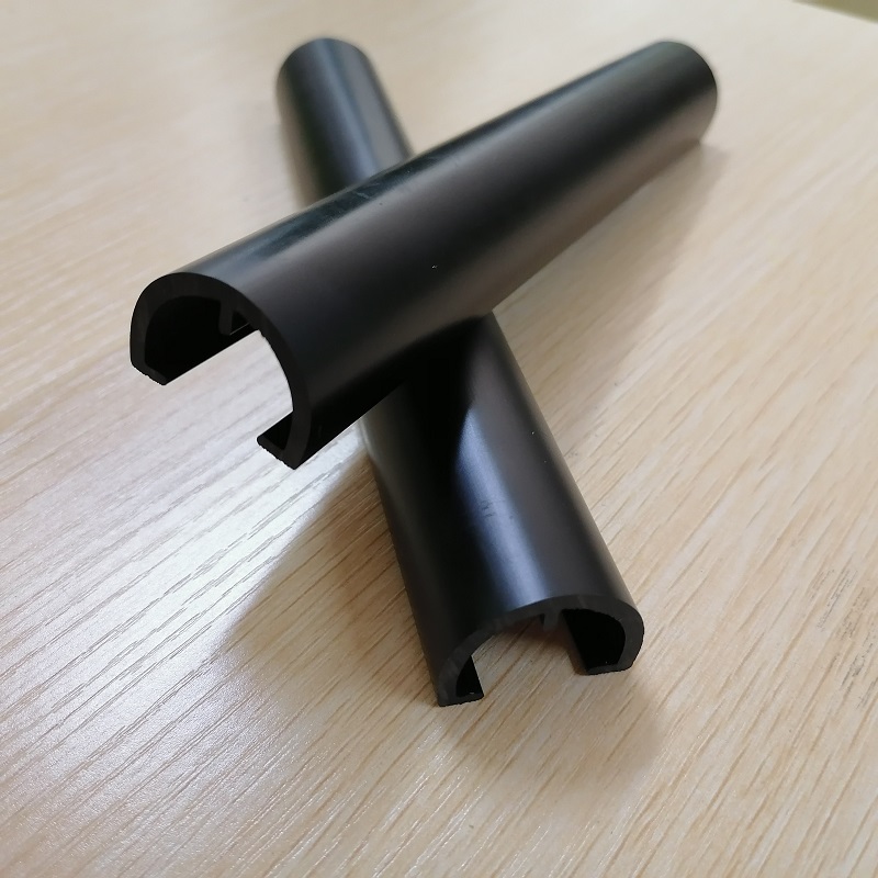 Nhà sản xuất tùy chỉnh Hồ sơ PVC chống cháy C-Channel cho dải trang trí bảo vệ từ nhà cung cấp Trung Quốc