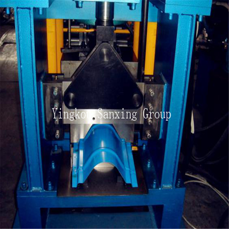 Máy tạo hình trượt tuyết, kính lúp