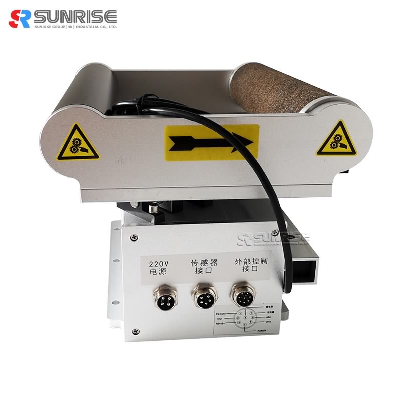 Máy làm mặt nạ không dệt tất cả trong một sử dụng Hệ thống điều khiển hướng dẫn web