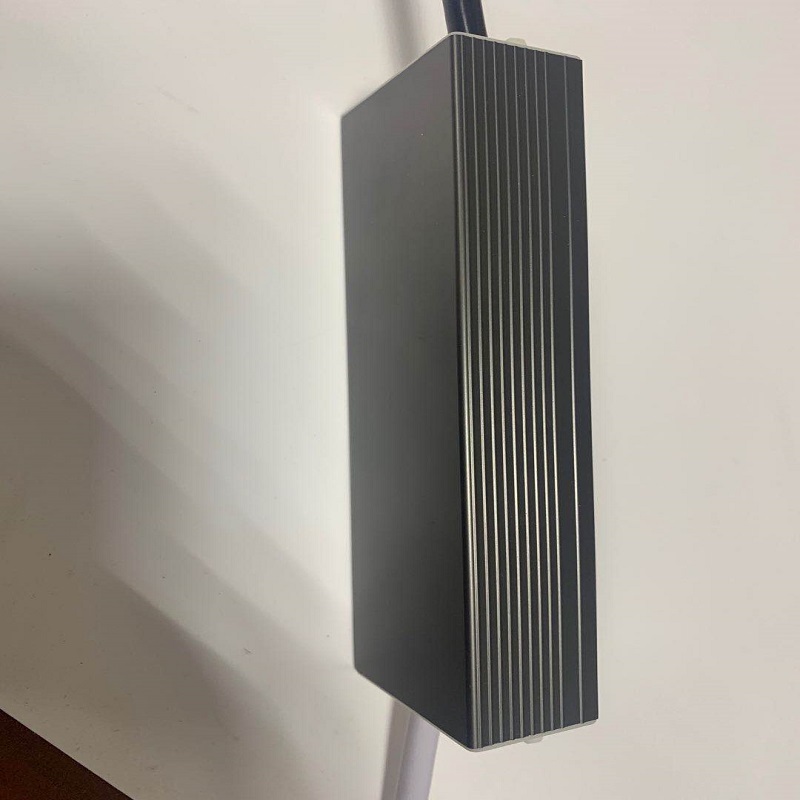 8W-12v Đồ dùng có vỏ sò màu đen có vỏ sò Lớp xúc xích