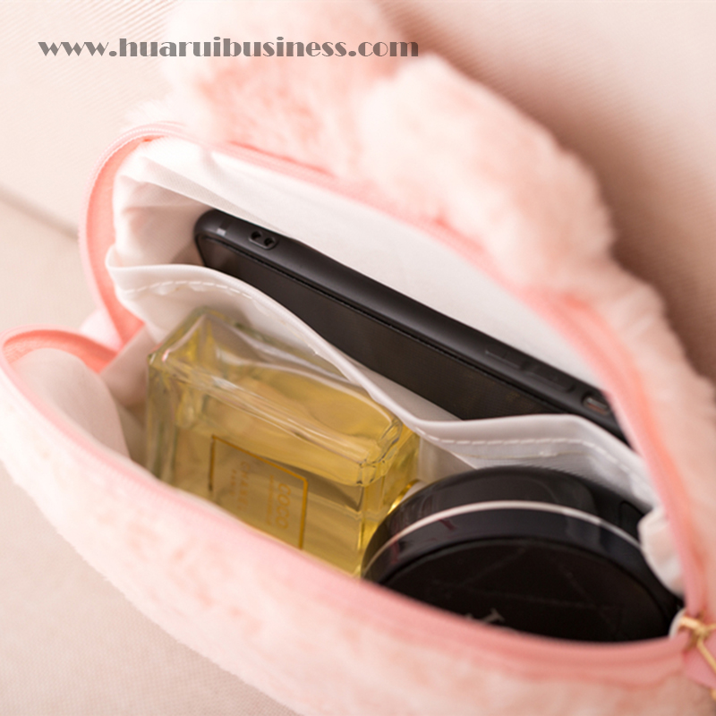 Đa phần với túi trang sức. túi trang điểm.