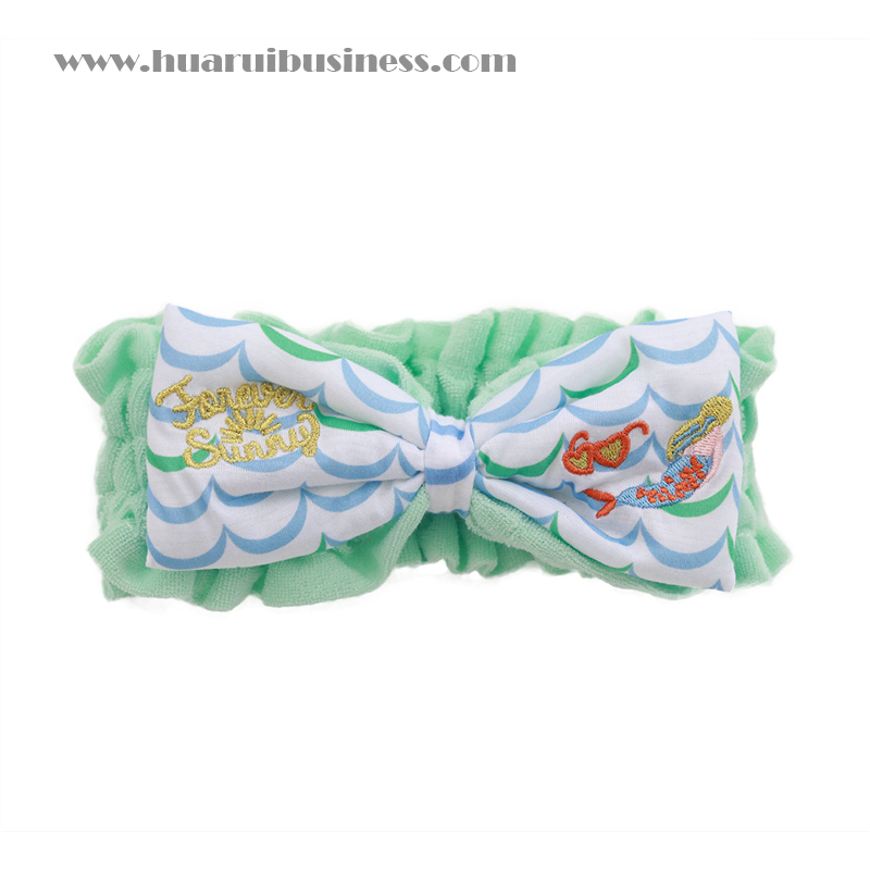 đôi giày ở nhà có đăng-ten, khớp với túi đựng đồ.Hey, hey, hey, hey.