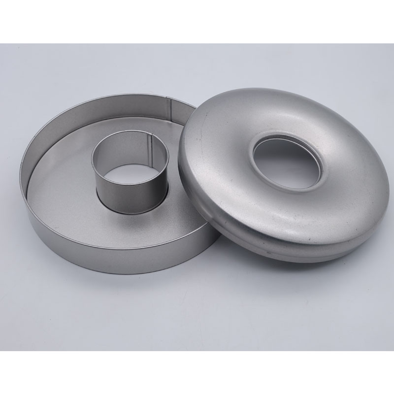 Hộp thiếc hình nhẫn