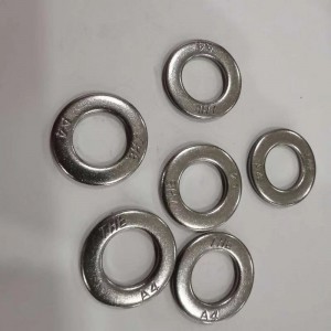 Vỏ tàu Đá cao su, phun nước, phun nước, phun nước.