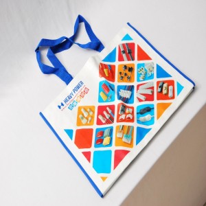 Bao đựng đồ dùng được kéo lại