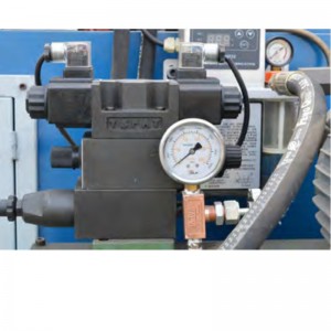 Máy tạo ren vít hình thang hệ mét HB-30rebar