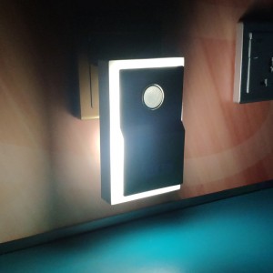 Ánh sáng đêm nhạy cảm