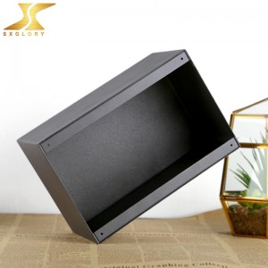 Bình kim loại đen cho người