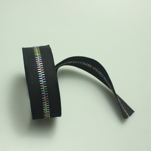 Khóa kéo bằng đồng thau kim loại vớinhiều kiểu dáng và kích thước, phụ kiện kim loại