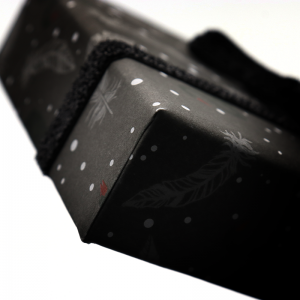 Thiếunắp ruy băng màu và hộp quà tặng cơ sở để đóng gói sô cô la