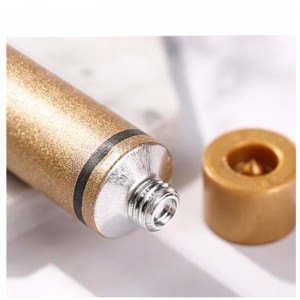 Kem che khuyết điểm