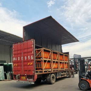 Trọng lượng nhẹ PVC phản quang hàng rào rào cản giao thông rào cản đường hàng rào