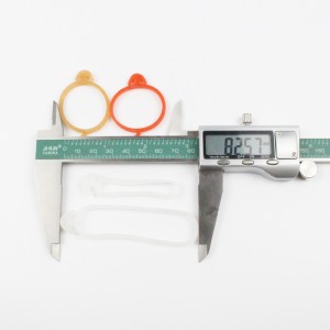 Nhà sản xuất sản xuất và bán các dải cao su hình dạng móc và có thể tùy chỉnh các dải cao su cao su tựnhiên