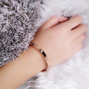 Vòng đeo tay bằng thép không khí lạnh tươi