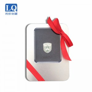 Hộp thiếc hình chữnhật (115mm * 85mm * 22mm)