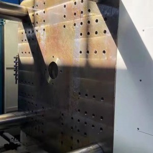 Máy ép phun tay thứ hai 600t