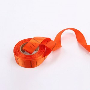 Nhãn may dệt đầy màu sắc