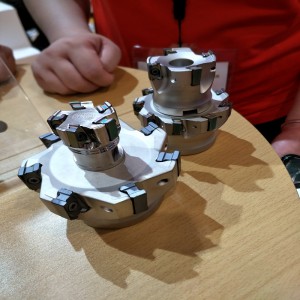 Nhanh chóng chuyển tiếp cắtnặng máy cắt tốc độ cao cấp máy cắt máy cắt kết thúcnhà máy