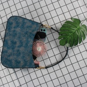 Túi xách Lady cổ điển với phong cách sang trọng